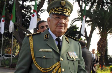 Ahmed Gaïd Salah, vice-ministre de la Défense nationale. New Press